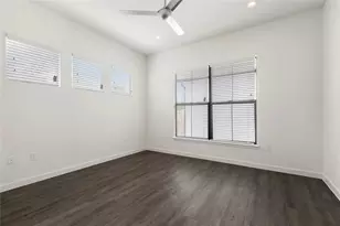 7512 Delafield Ln, Austin, TX 78752 - Photo 19