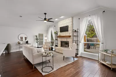 1014 Hackberry Drive, Pflugerville, TX 78660 - Photo 9