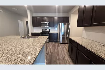 137 Arrowhead Vine Street, Leander, TX 78641 - Photo 7