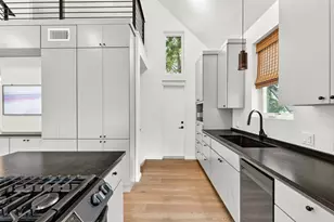 5505 Duval St, Austin, TX 78751 - Photo 17