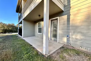 304 Stubblefield Ln, Liberty Hill, TX 78642 - Photo 17