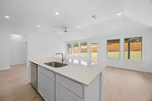 313 Sepulveda St, Hutto, TX 78634 - Photo 11