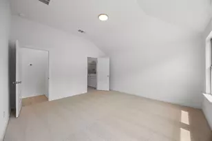 313 Sepulveda St, Hutto, TX 78634 - Photo 13