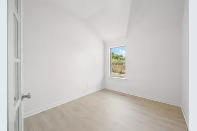 313 Sepulveda Street, Hutto, TX 78634 - Photo 25