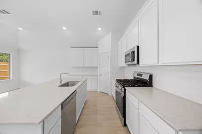 313 Sepulveda Street, Hutto, TX 78634 - Photo 9