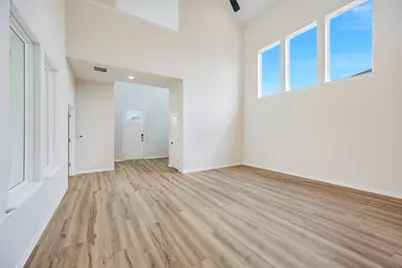 8517 Dongan Drive, Austin, TX 78744 - Photo 9