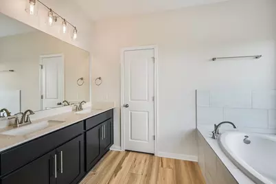 8517 Dongan Drive, Austin, TX 78744 - Photo 15