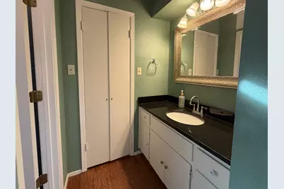 303 W 35th Street #202, Austin, TX 78705 - Photo 9