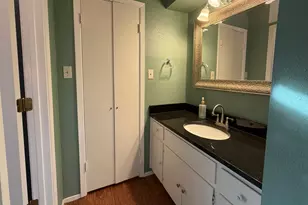 303 W 35th St, Austin, TX 78705 - Photo 9