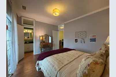 303 W 35th Street #202, Austin, TX 78705 - Photo 7