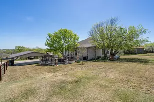 300 Herrin St, Coupland, TX 78615 - Photo 31