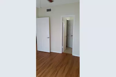 706 W 22nd Street #204, Austin, TX 78705 - Photo 3