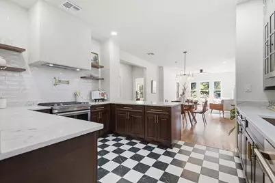 619 W Kings Highway, San Antonio, TX 78212 - Photo 15