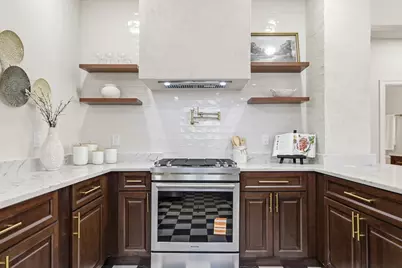 619 W Kings Highway, San Antonio, TX 78212 - Photo 13