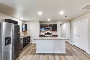 406 Camellia Dr, Hutto, TX 78634 - Photo 11