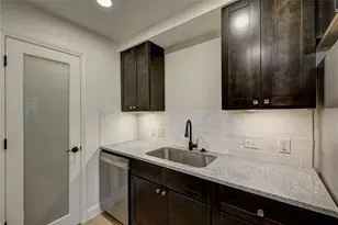 11112 Parkfield Dr, Austin, TX 78758 - Photo 13