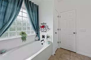 112 Hobby Horse, Liberty Hill, TX 78642 - Photo 19