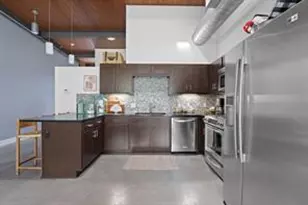 2205 N Lamar Blvd, Austin, TX 78705 - Photo 9