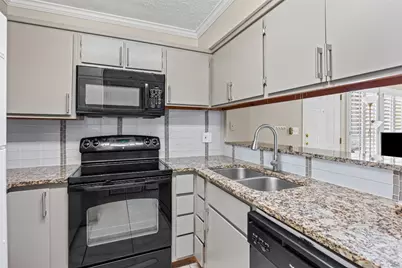 2510 San Gabriel Street #204, Austin, TX 78705 - Photo 5