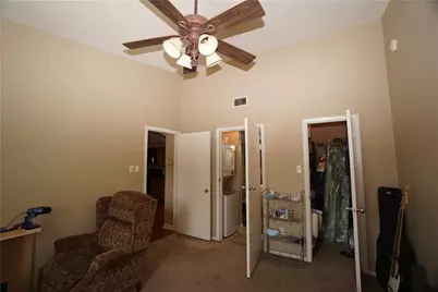 114 E 31st Street #306, Austin, TX 78705 - Photo 9