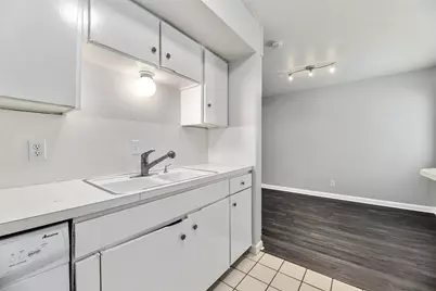 2408 Longview Street #113, Austin, TX 78705 - Photo 7