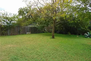 6901 Blessing Ave, Austin, TX 78752 - Photo 13