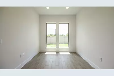 8704 Basil Hayden Lane, Austin, TX 78744 - Photo 11