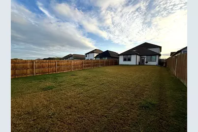 174 Gullivers Drive, Elgin, TX 78621 - Photo 19