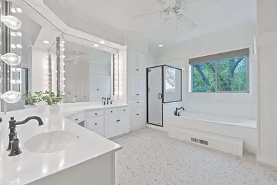 27030 Masters Parkway, Spicewood, TX 78669 - Photo 19