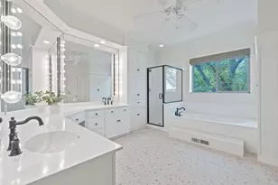 27030 Masters Pkwy, Spicewood, TX 78669 - Photo 19