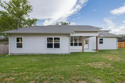 271 College, La Grange, TX 78945 - Photo 29