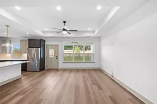 271 College, La Grange, TX 78945 - Photo 19