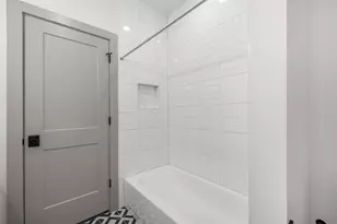 271 College, La Grange, TX 78945 - Photo 25