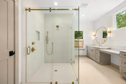 271 College, La Grange, TX 78945 - Photo 13