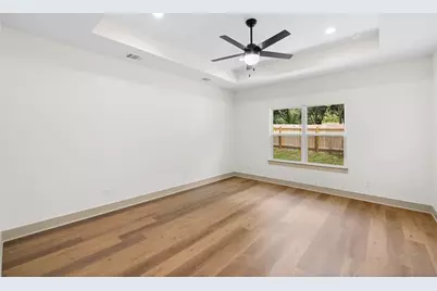 271 College, La Grange, TX 78945 - Photo 11