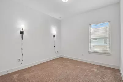7209 Bassett Court, Austin, TX 78741 - Photo 13