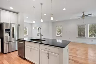 7209 Bassett Ct, Austin, TX 78741 - Photo 17