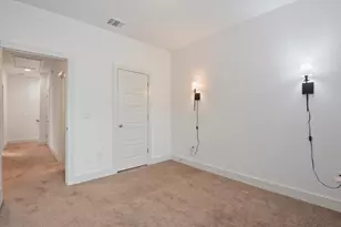 7209 Bassett Ct, Austin, TX 78741 - Photo 29