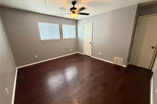6910 Hart Ln, Austin, TX 78731 - Photo 13