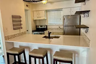 6910 Hart Ln, Austin, TX 78731 - Photo 11