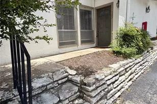 6910 Hart Ln, Austin, TX 78731 - Photo 25