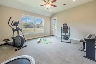 205 Standing Oak Dr, Georgetown, TX 78633 - Photo 17