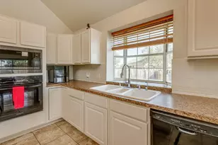 17909 Westward Look, Dripping Springs, TX 78620 - Photo 15