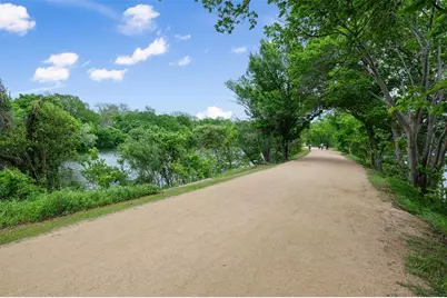 74 Julius Street, Austin, TX 78702 - Photo 23