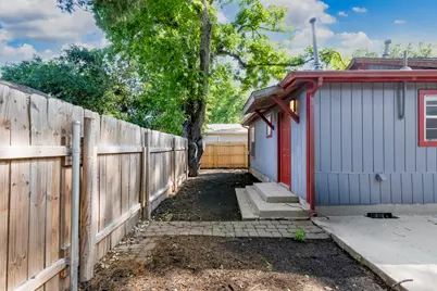 74 Julius Street, Austin, TX 78702 - Photo 21
