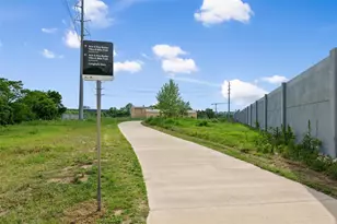74 Julius St, Austin, TX 78702 - Photo 25