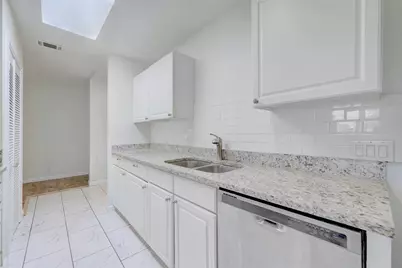 8835 Tallwood Drive, Austin, TX 78759 - Photo 15