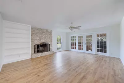 8835 Tallwood Drive, Austin, TX 78759 - Photo 5