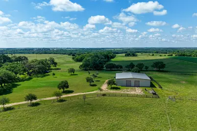 5018 Wolters Road, Schulenburg, TX 78956 - Photo 9