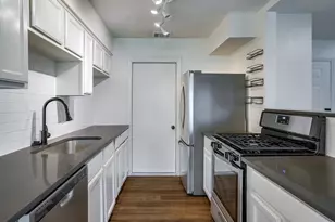 2119 Gaston Pl Dr, Austin, TX 78723 - Photo 9